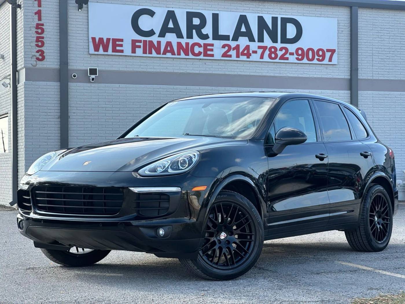 2017 Porsche Cayenne Platinum Edition