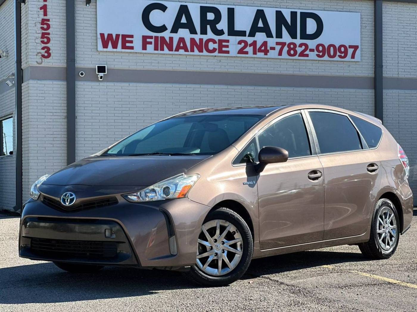 2015 Toyota Prius v Five — Wagon — 116,568 mi — Dallas, TX