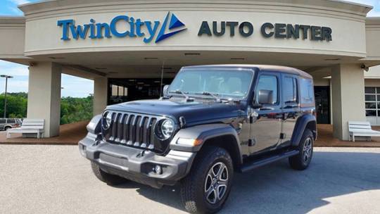 2020 Jeep Wrangler Black and Tan — SUV — 20,480 mi — Alcoa, TN