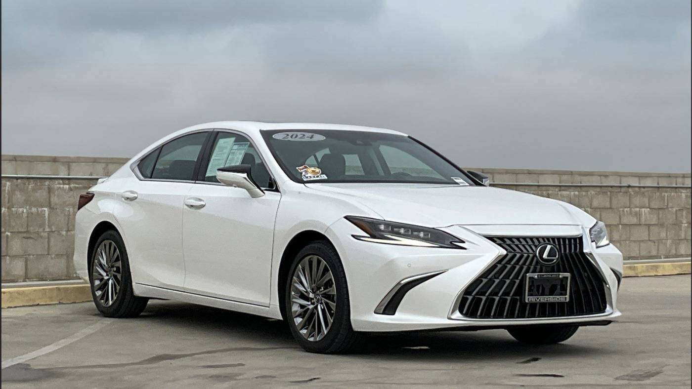 2024 Lexus ES ES 300h Luxury — Sedan — 23,249 mi — Riverside, CA