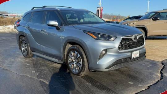 2024 Toyota Highlander XLE — SUV — 2,332 mi — Herculaneum, MO