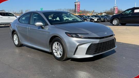 2025 Toyota Camry LE — Sedan — 10,847 mi — Herculaneum, MO