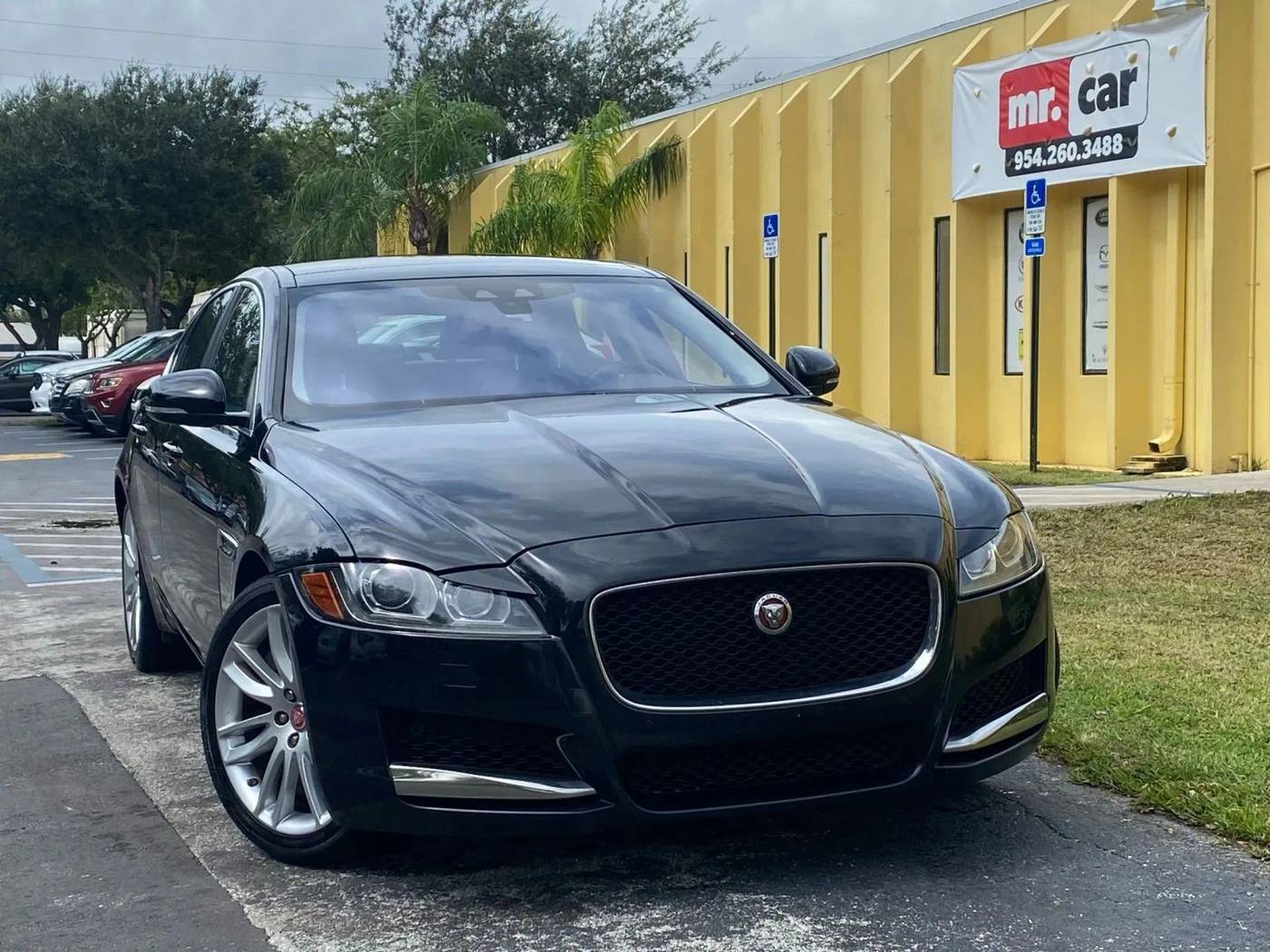2016 Jaguar XF Prestige — Sedan — 130,851 mi — Pompano, FL
