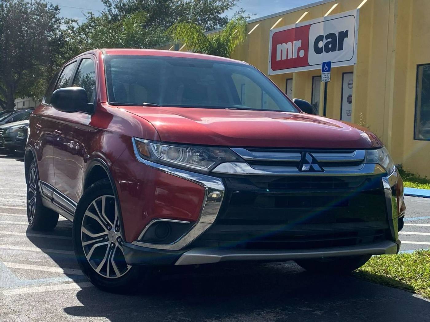 2016 Mitsubishi Outlander ES — SUV — 140,949 mi — Pompano, FL