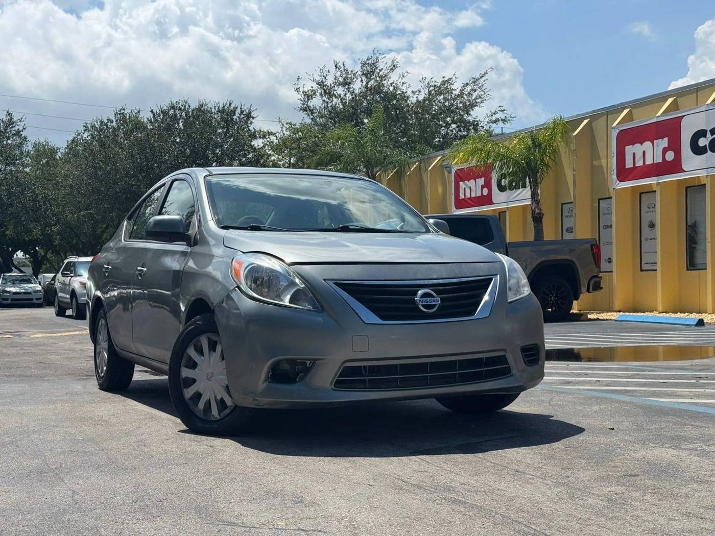 2013 Nissan Versa SV — Sedan — 85,947 mi — Pompano, FL