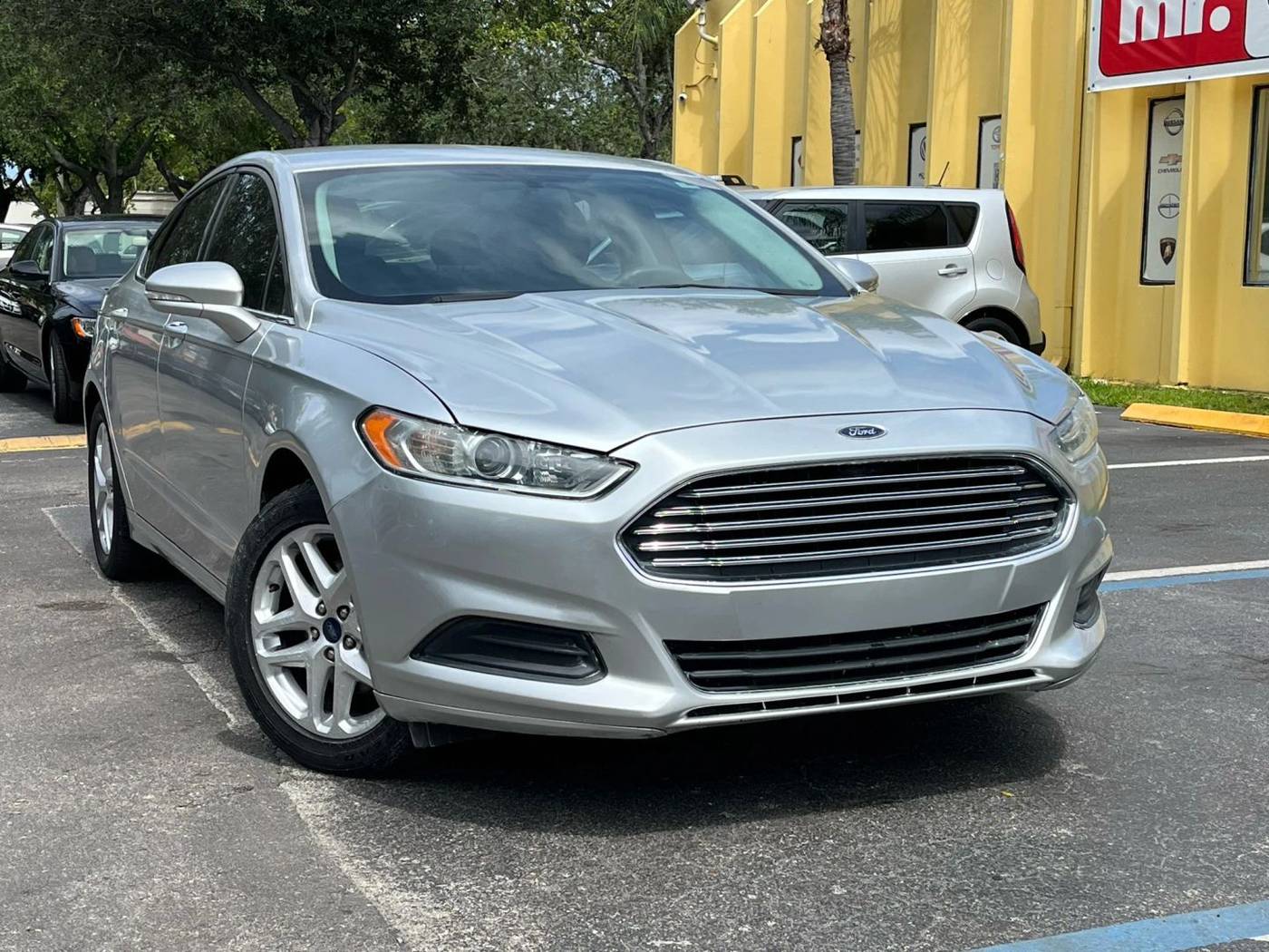 2016 Ford Fusion SE — Sedan — 121,110 mi — Pompano, FL