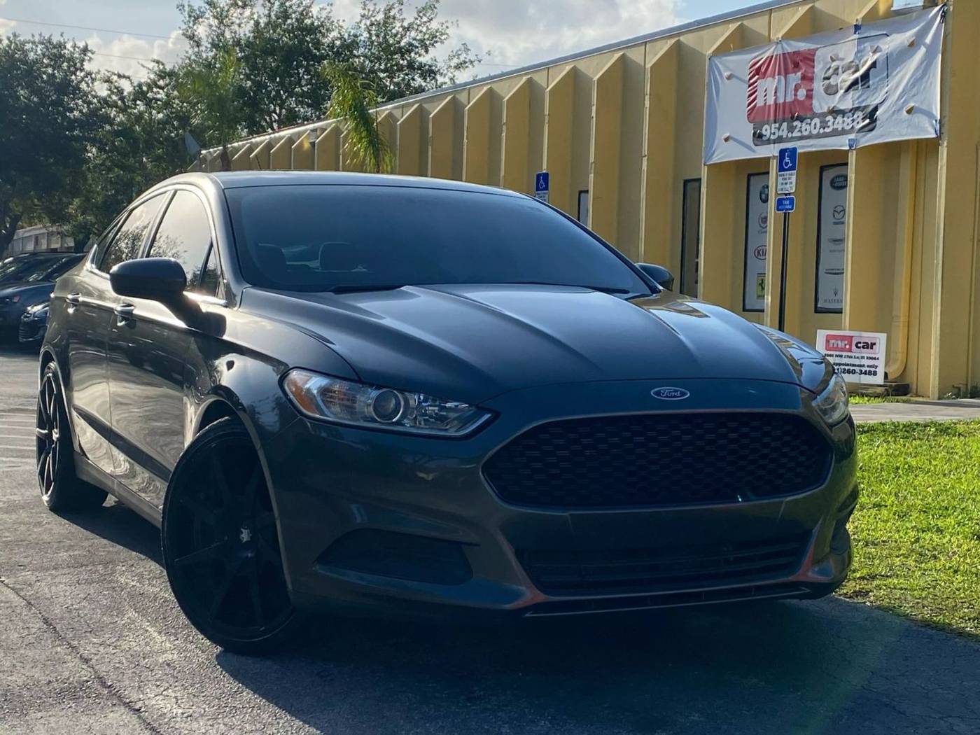 2016 Ford Fusion S — Sedan — 117,019 mi — Pompano, FL