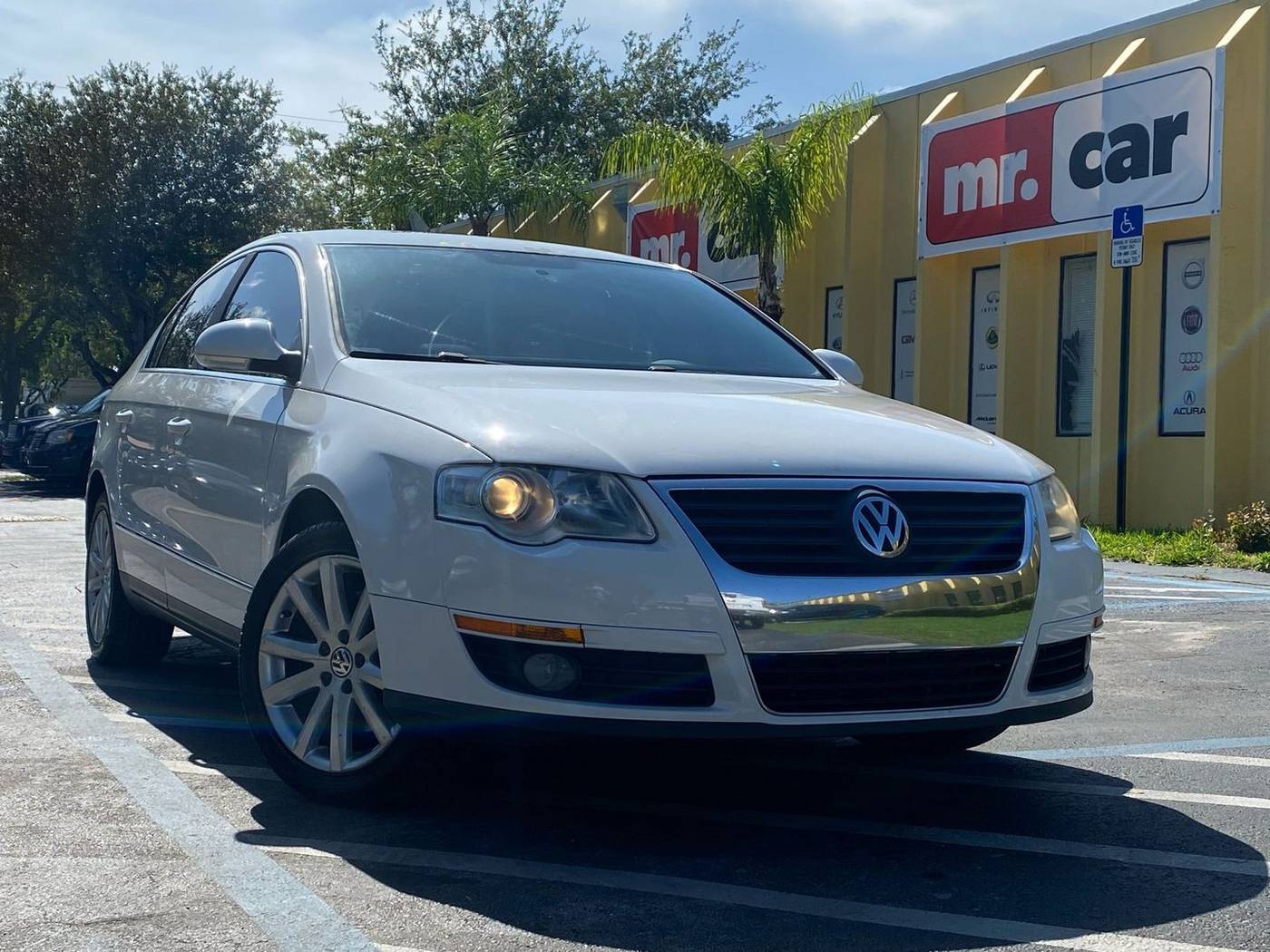 2010 Volkswagen Passat Komfort — Sedan — 135,836 mi — Pompano, FL