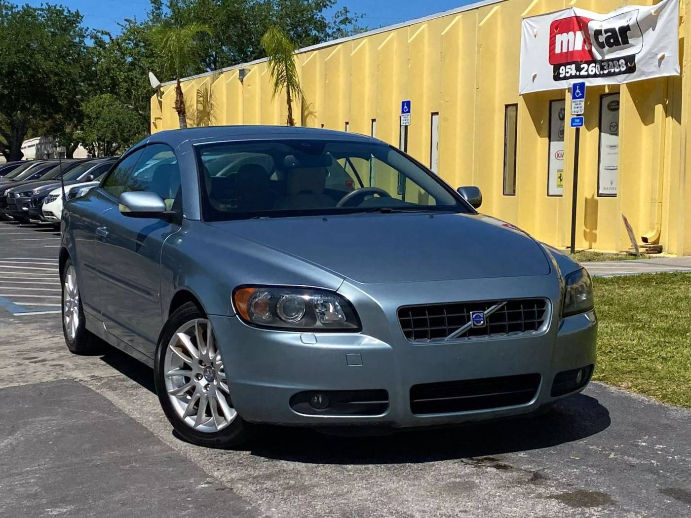 2007 Volvo C70 T5 — Convertible — 100,013 mi — Pompano, FL