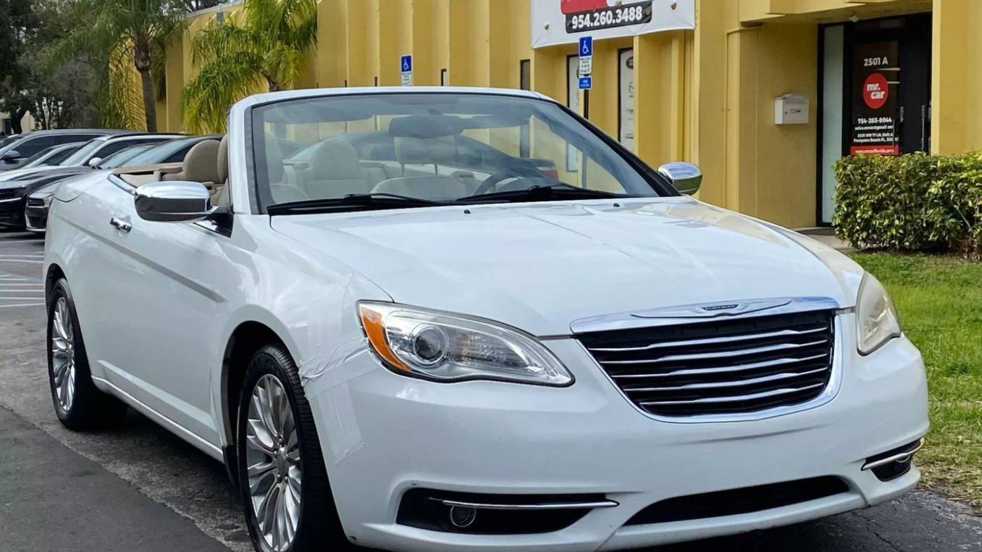2011 Chrysler 200 Limited — Convertible — 124,872 mi — Pompano, FL