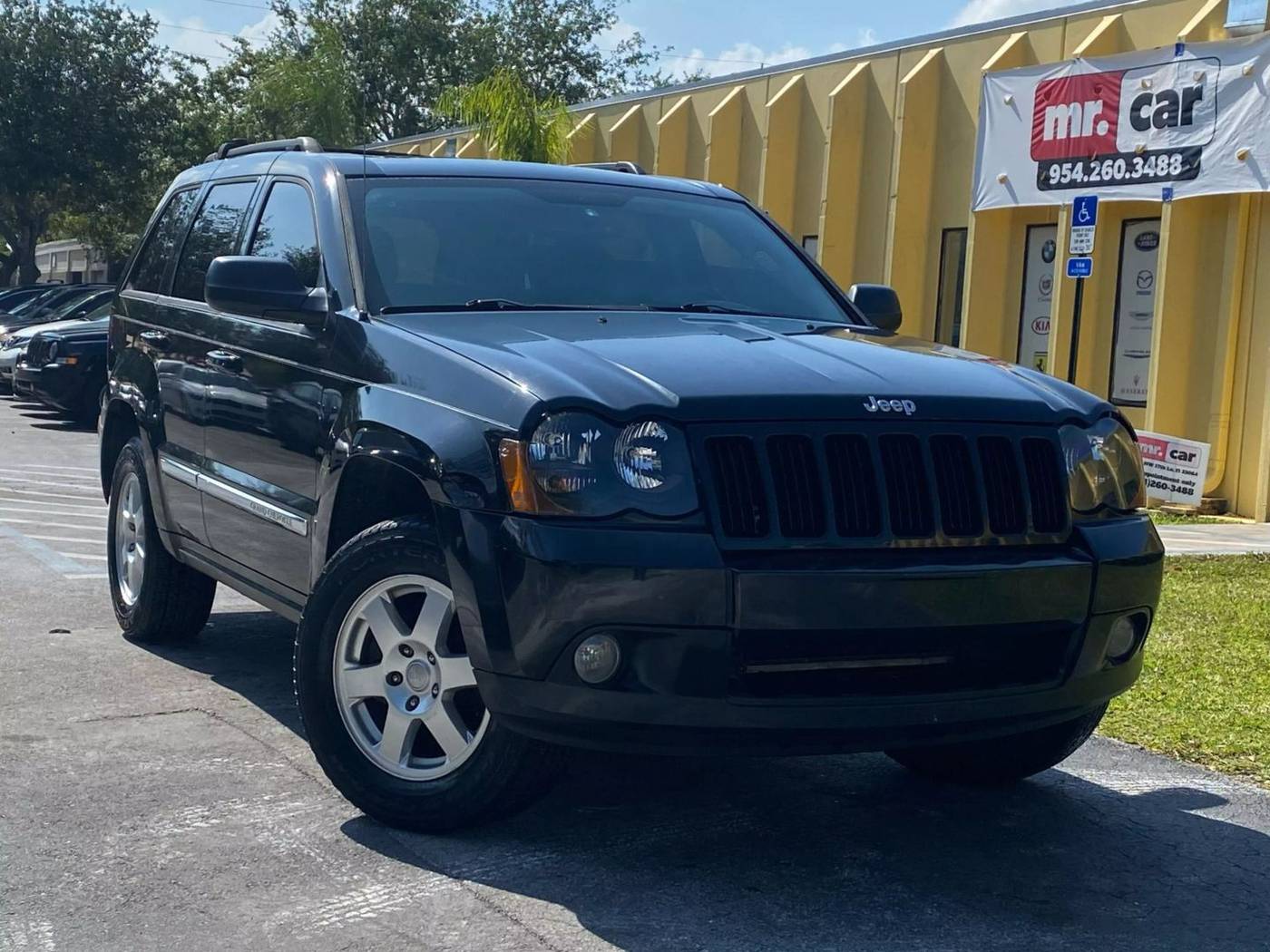 2010 Jeep Grand Cherokee Laredo — SUV — 163,742 mi — Pompano, FL