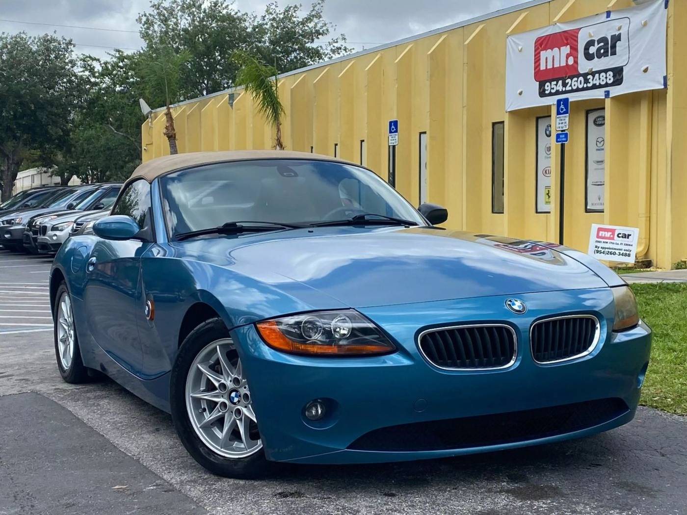 2004 BMW Z4 2.5i — Convertible — 98,126 mi — Pompano, FL