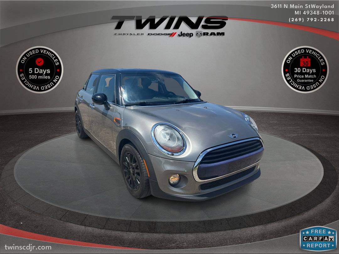 2017 MINI Hardtop Cooper — Hatchback — 98,151 mi — Wayland, MI