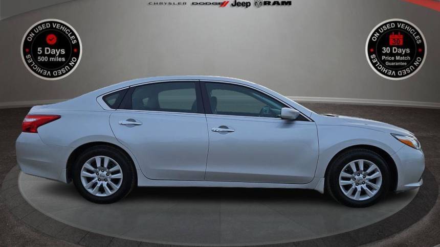 2017 Nissan Altima 2.5 S — Sedan — 22,009 mi — Wayland, MI