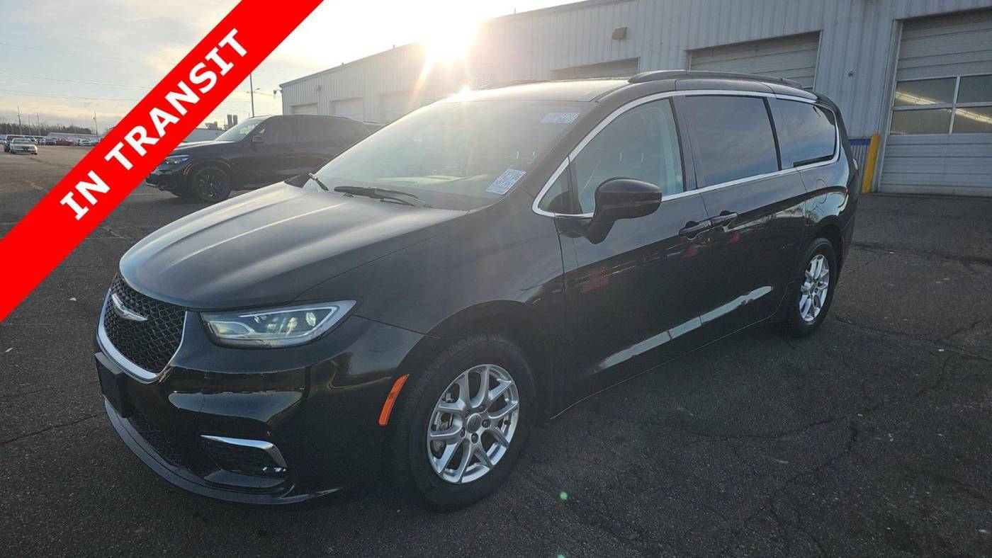 2022 Chrysler Pacifica Touring L — Minivan — 57,697 mi — Wayland, MI