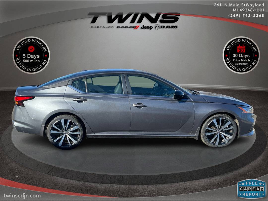 2022 Nissan Altima SR — Sedan — 28,736 mi — Wayland, MI