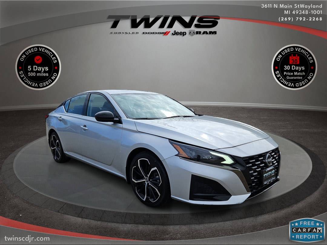2023 Nissan Altima SR — Sedan — 29,894 mi — Wayland, MI