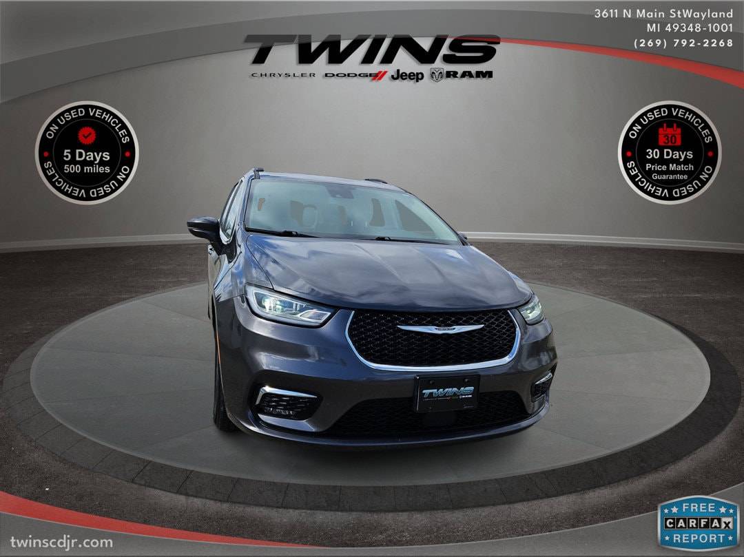 2022 Chrysler Pacifica Touring L — Minivan — 90,405 mi — Wayland, MI