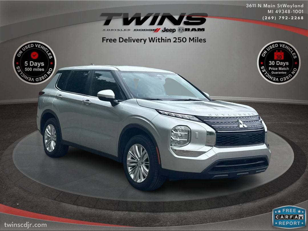 2023 Mitsubishi Outlander ES — SUV — 49,176 mi — Wayland, MI