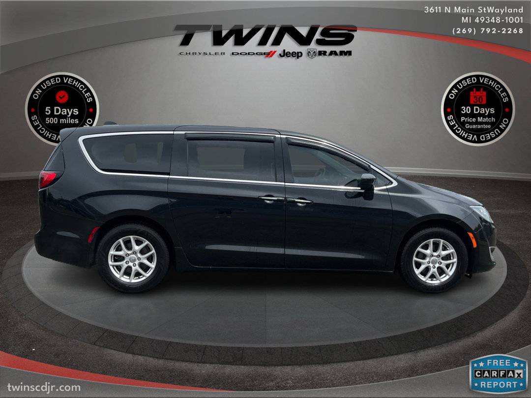 2020 Chrysler Pacifica Touring — Minivan — 93,760 mi — Wayland, MI
