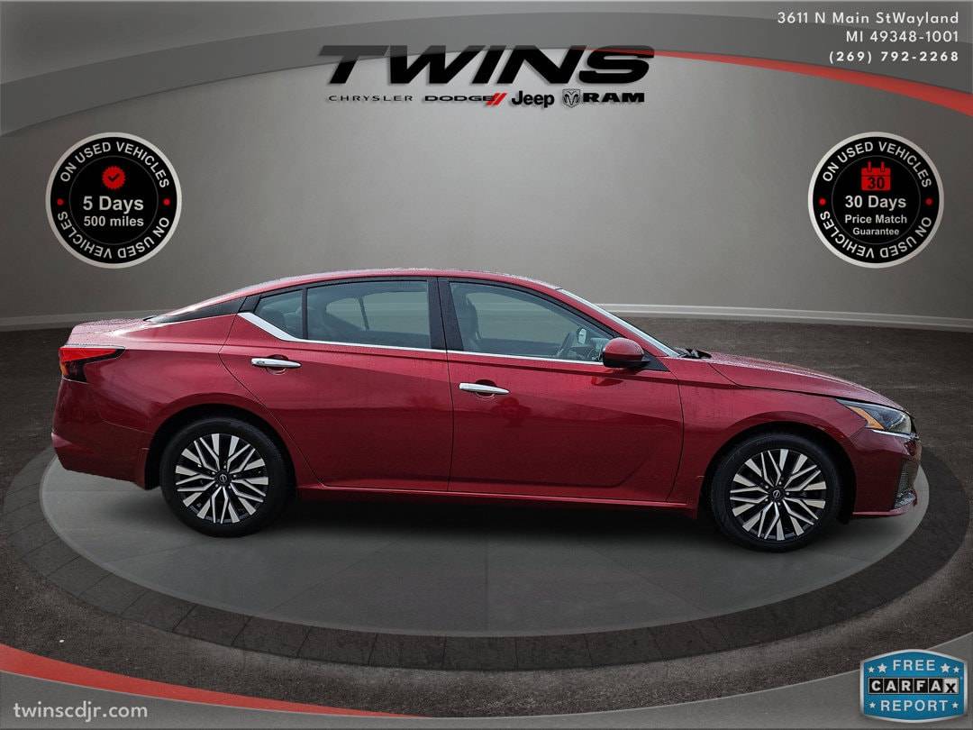 2023 Nissan Altima SV — Sedan — 22,394 mi — Wayland, MI