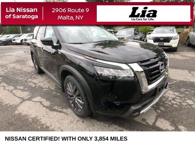 2025 Nissan Pathfinder SL — SUV — 3,854 mi — Malta, NY