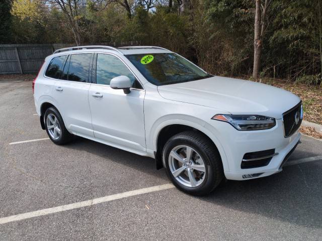 2018 Volvo XC90 T5 Momentum 5-Passenger