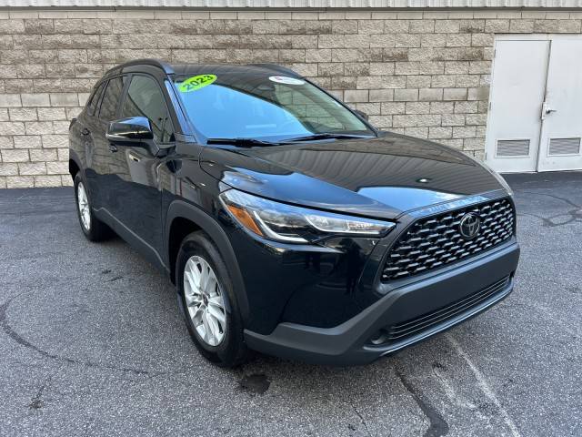 2023 Toyota Corolla Cross LE — SUV — 19,676 mi — High Point, NC