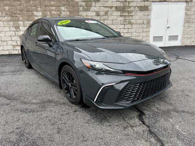 2025 Toyota Camry SE — Sedan — 15,001 mi — High Point, NC