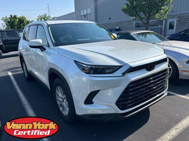 2025 Toyota Grand Highlander XLE — SUV — 2,744 mi — High Point, NC
