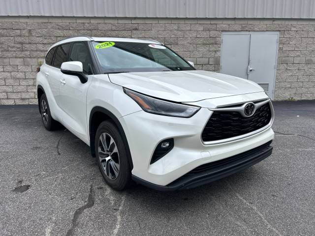 2021 Toyota Highlander XLE — SUV — 34,708 mi — High Point, NC