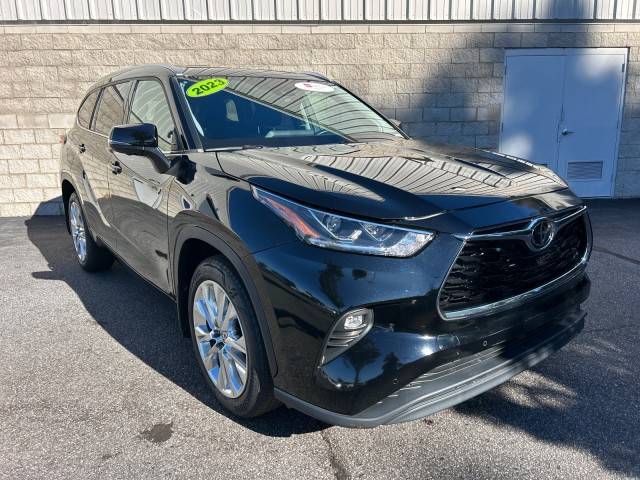 2023 Toyota Highlander Limited — SUV — 17,464 mi — High Point, NC