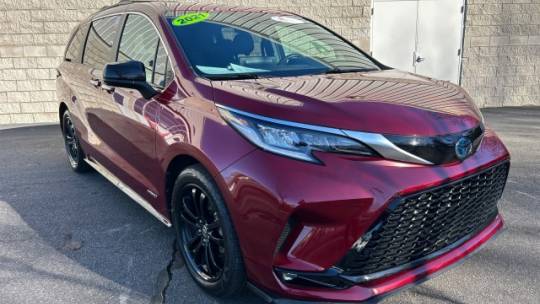 2021 Toyota Sienna XSE — Minivan — 77,047 mi — High Point, NC