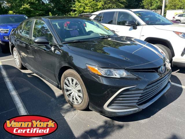 2022 Toyota Camry Hybrid LE — Sedan — 88,124 mi — High Point, NC