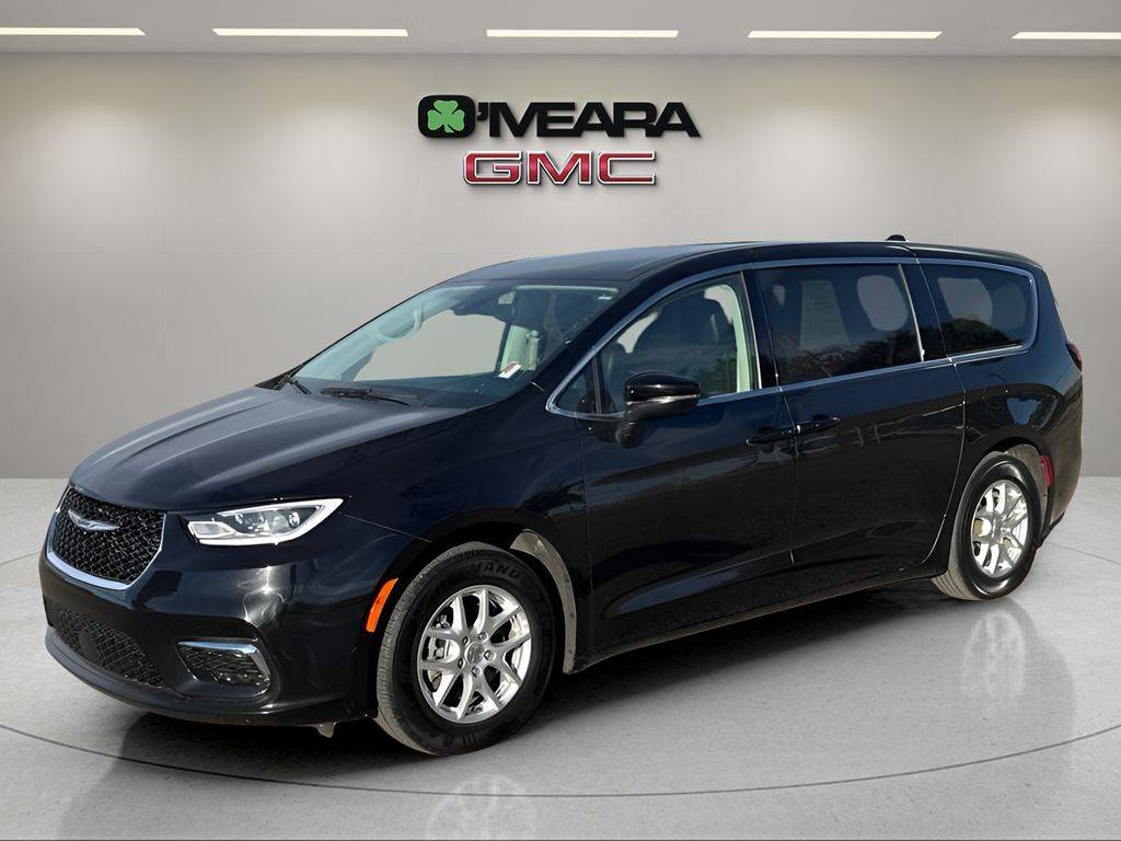 2023 Chrysler Pacifica Touring L — Minivan — 62,808 mi — Denver, CO