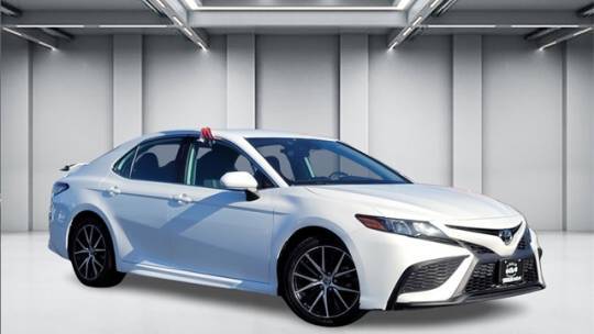 2022 Toyota Camry SE — Sedan — 51,849 mi — Visalia, CA