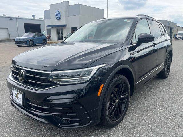 2022 Volkswagen Tiguan SE R-Line Black — SUV — 16,881 mi — Old Saybrook, CT