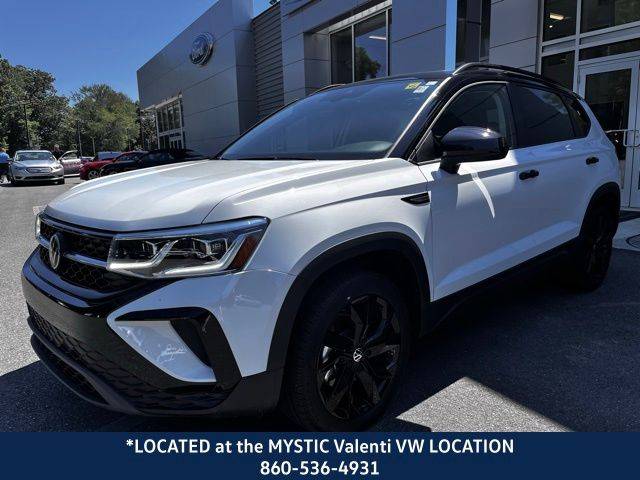 2024 Volkswagen Taos SE Black — SUV — 12,225 mi — Old Saybrook, CT