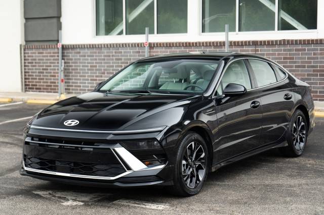 2025 Hyundai Sonata SEL — Sedan — 14,406 mi — Yonkers, NY
