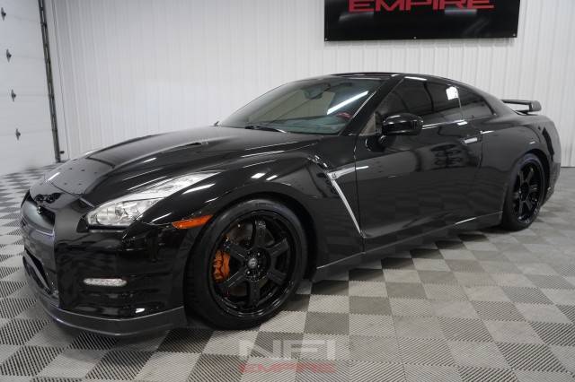 2016 Nissan GT-R NISMO — Coupe — 63,919 mi — Yonkers, NY