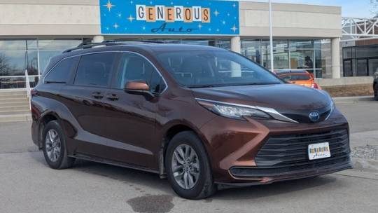 2022 Toyota Sienna LE — Minivan — 24,799 mi — Sandy, UT