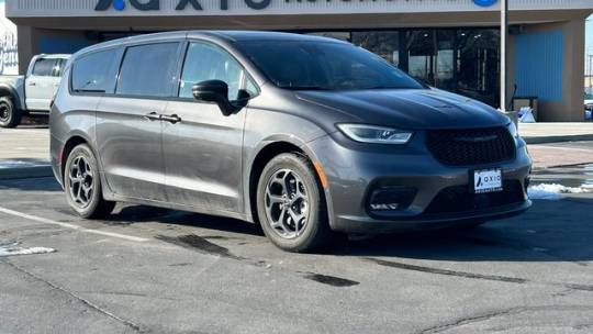 2022 Chrysler Pacifica Hybrid Limited — Minivan — 46,016 mi — Sandy, UT