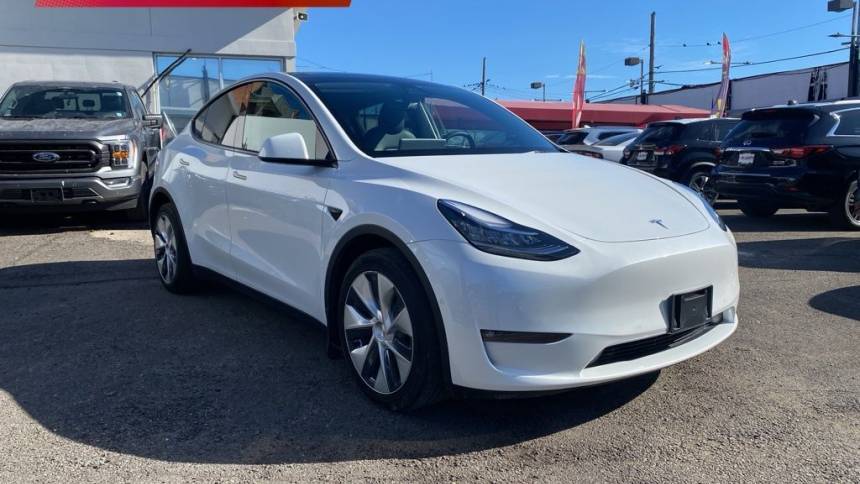 2022 Tesla Model Y Long Range — SUV — 30,829 mi — Brooklyn, NY