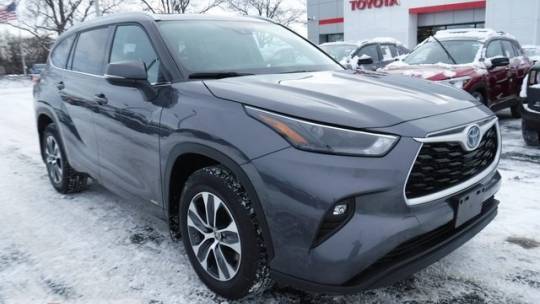 2022 Toyota Highlander Hybrid XLE — SUV — 31,262 mi — Watertown, NY