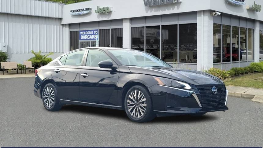 2024 Nissan Altima SV — Sedan — 33,695 mi — Waldorf, MD