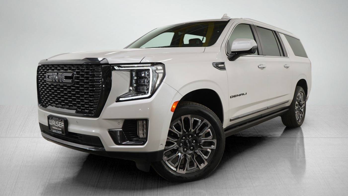 2023 GMC Yukon Denali Ultimate — SUV — 10,748 mi — Bloomington, MN