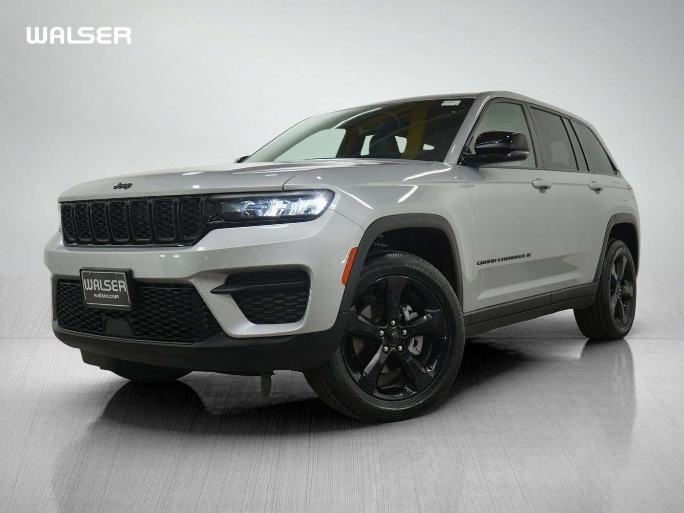 2023 Jeep Grand Cherokee Altitude — SUV — 52,468 mi — Hopkins, MN