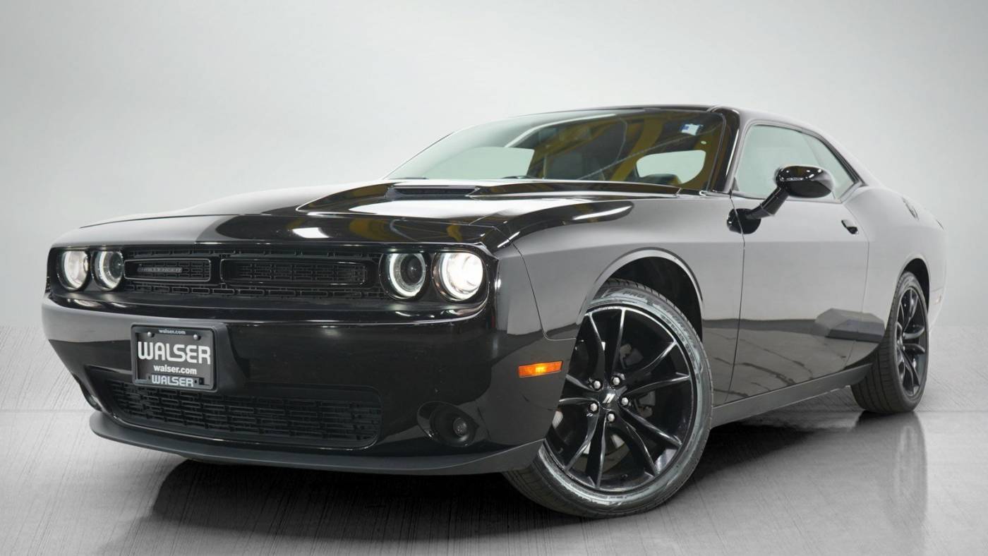 2018 Dodge Challenger SXT Plus — Coupe — 43,315 mi — Hopkins, MN