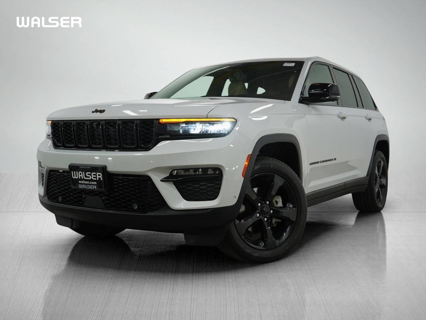 2023 Jeep Grand Cherokee Limited — SUV — 34,127 mi — Hopkins, MN