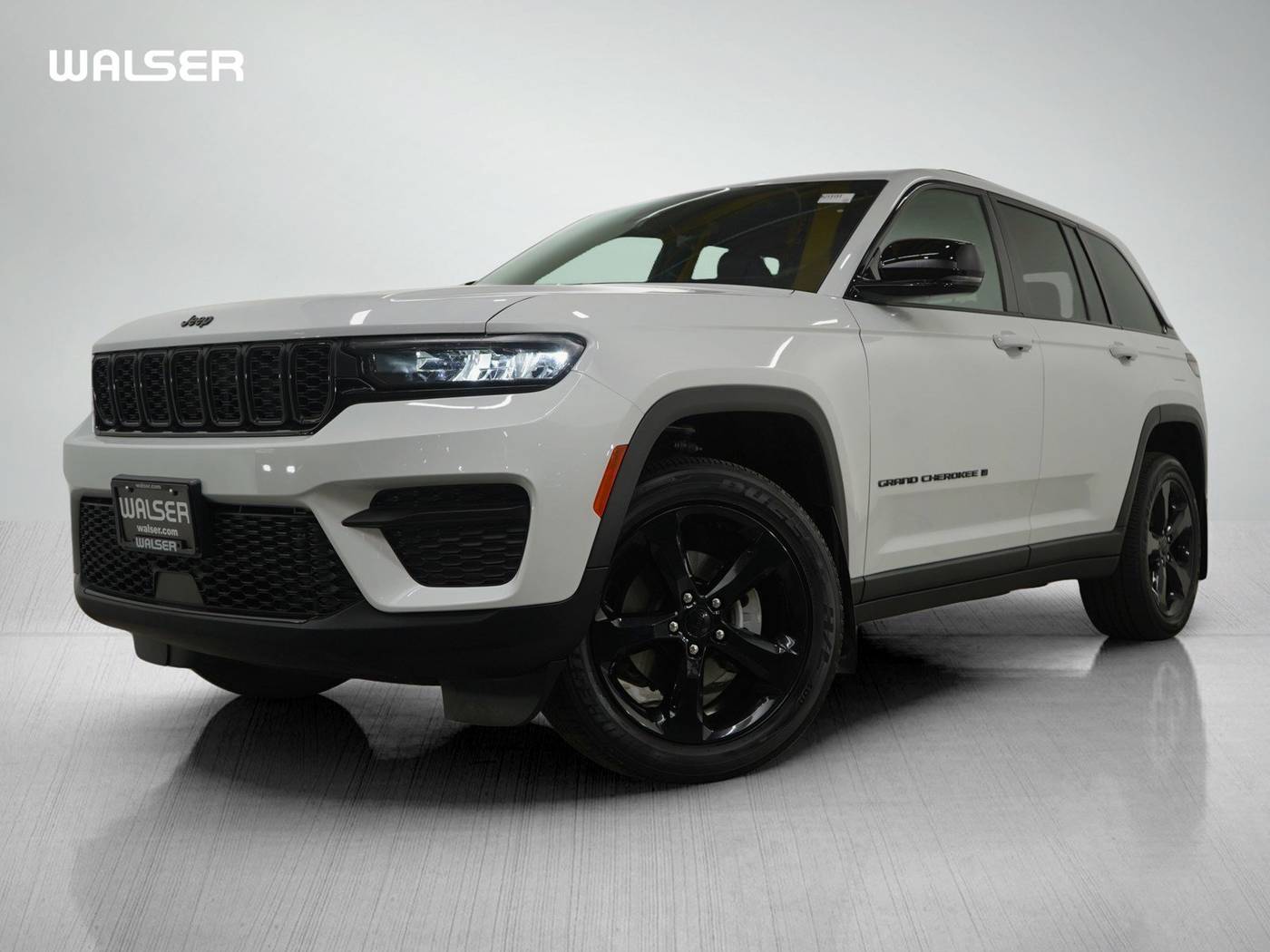 2023 Jeep Grand Cherokee Altitude — SUV — 38,160 mi — Hopkins, MN